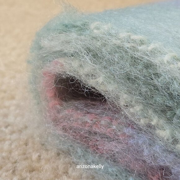 NWOT Mohair Scarf Pastel Plaid Pink Lavender St. Albans Australia - Picture 15 of 15